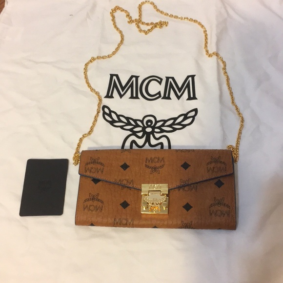 MCM Patricia Visetos Large Chain Wallet - Picture 7 of 8